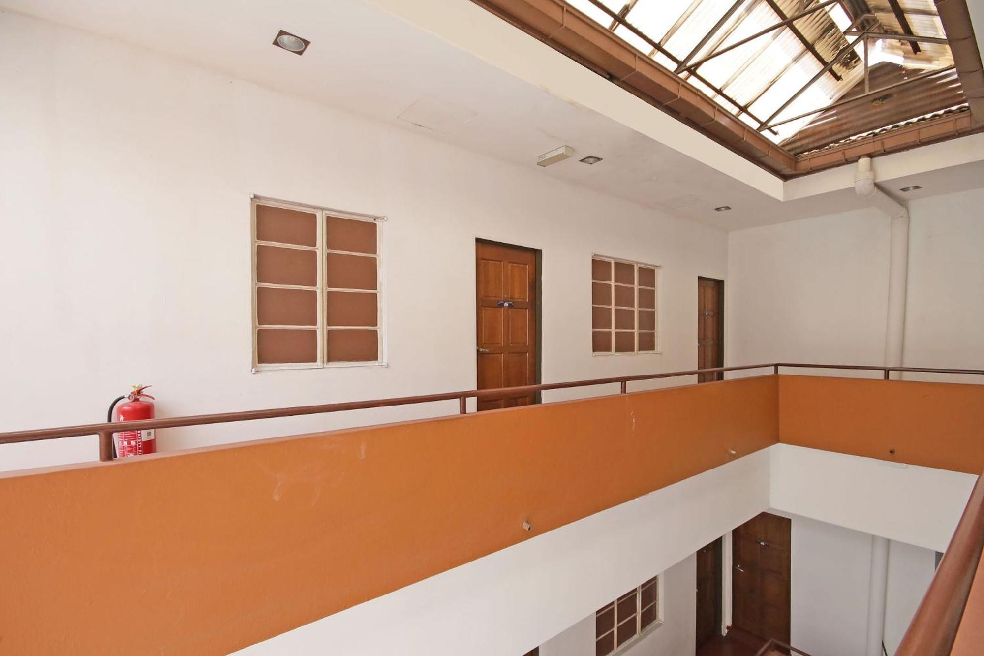Oyo 89562 Hotel Shalimar Kuala Lumpur Exterior foto